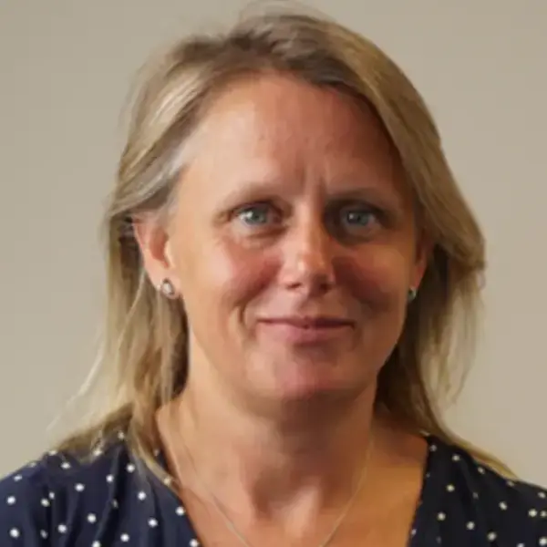 Dr Fiona Armstrong